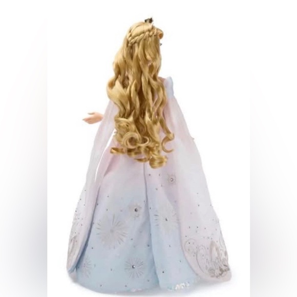 Disneyland 70th Anniversary Aurora Limited Edition Doll New 2025 - Picture 5 of 5